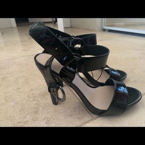 NWOT Black strapped heels